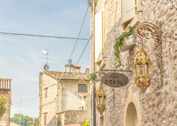 Maison Resola - Rooms & Breakfast